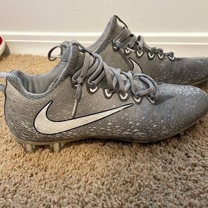 Nike vapor football cleats.